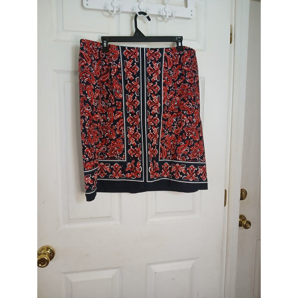 Talbots Women's Short Skirt Plus Size 16W A-lined Skirt Red Paisley Side Zip